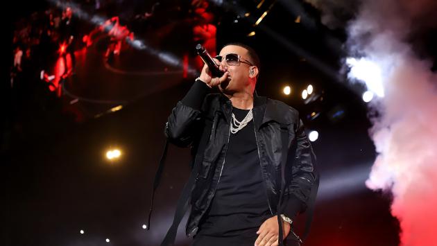 lenterarte_rd's tweet photo. Daddy Yankee anuncia un concierto Virtual gratis
https://t.co/k9hGMtvtqp
@daddy_yankee #music #best #concierto https://t.co/liLpa2mfVn