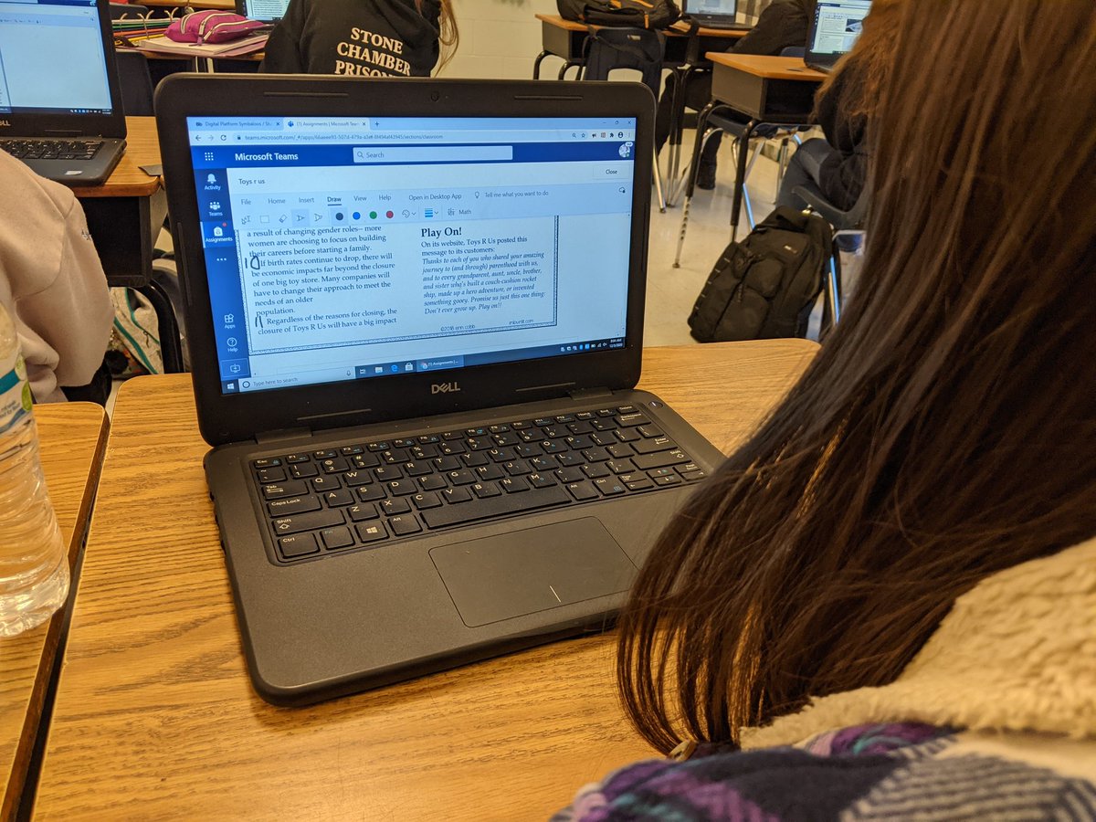 Amazing things going on in 6th grade this morning! Ms. West's in-class and remote students are putting some @AVID4College skills to use marking and interacting with an informational text in @msonenote! #NThisTogether #OnslowDLT #HybridInstruction @MicrosoftEDU