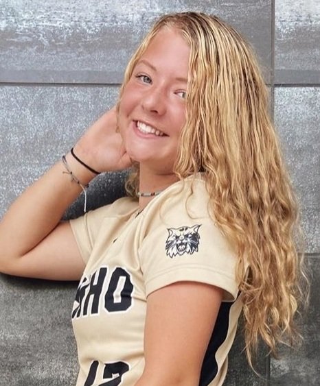 JohnJon50007883's tweet photo. Sierra has committed to Haskell Indian University to further her education and softball career! Super proud of you kid. Keep an eye out for the blonde Cherokee! https://t.co/WuOZspBpzD