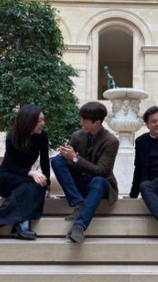 Seobok on X: [2019.10] Park Bo Gum in #Paris 🇨🇵 @BOGUMMY