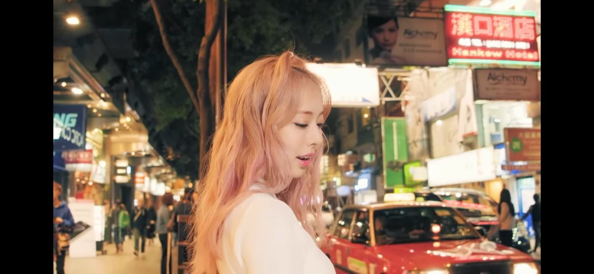 4. Paimon as ViviI'M SORRY THIS IS SUPRISING BUTㅡ both paimon and vivi are not entirely human so i think yes, vivi as paimon!