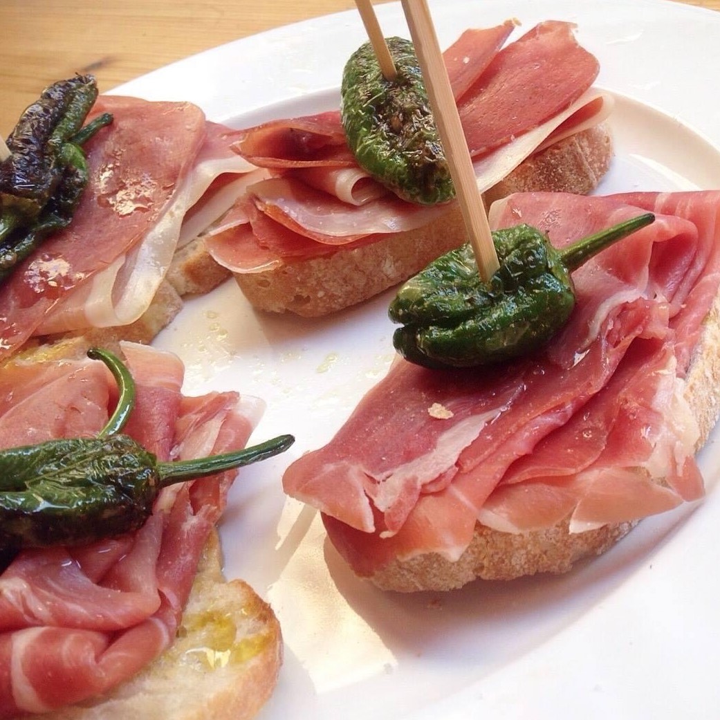 Better than a #ScotchEgg. Tapas is Back!
Serving Thursdays, Fridays and Saturdays 5 - 9:45pm 
Book online or message us for a table

#norwich #norwichcity #visitnorwich #enjoynorwich #enjoynorfolk #supportsmallbusiness #norwichcoffee #love_norwich_food #norwichbars #norwichtapas