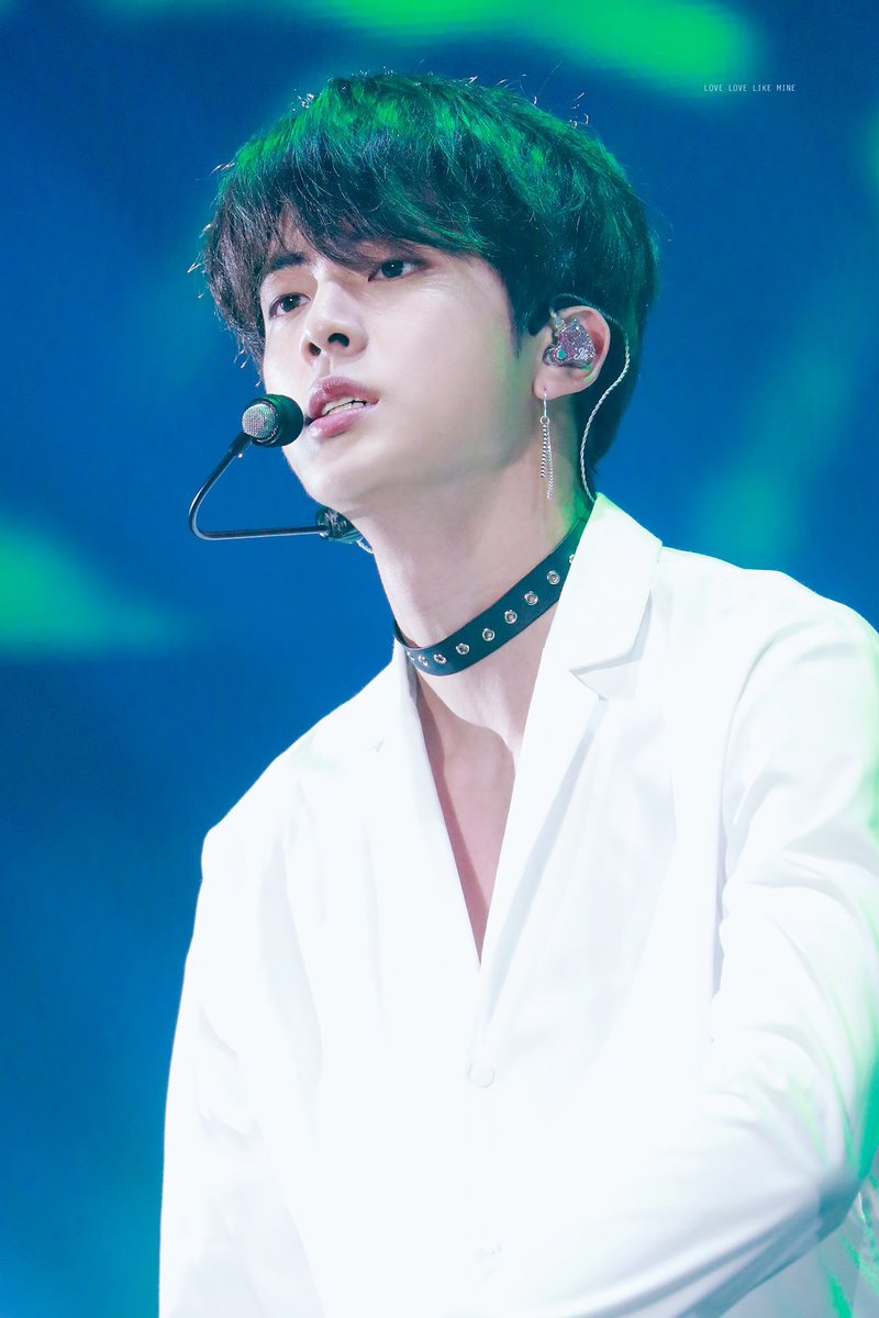 맏형의 생일을 너무너무 축하합니다
정말 말로 다 표현 못할 정도로 너무 대단하고 근사한 사람이 당신...입니다😎
이번 생에 석진이 태어나서 다행이에요.
동시대에 함께 숨쉴 수 있어 행복합니다.
다시한번 생일 축하...🥂🥂🥂
#HAPPYJINDAY
#석진생일ㅊㅋ