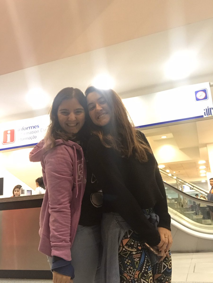 GuilleIrurtia's tweet photo. Feliz día Raphaaa @OpsMolfese ❤️ te adoro y extraño muchísimo! https://t.co/5J2U9ghFp1