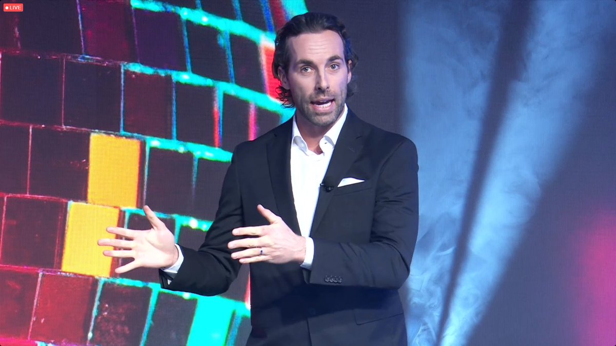 bbBlanc_Events's tweet image. Variety is the spice of life. We are thrilled to have partnered with some of the best for the 2020 #MPITOHolidayGala Variety Show. ICYMI here are some highlights from the evenings' events. 

#MPITO #bbBlanc #CreatingEventMagic #virtualevent #Events #Virtual #eventprofs #Gala