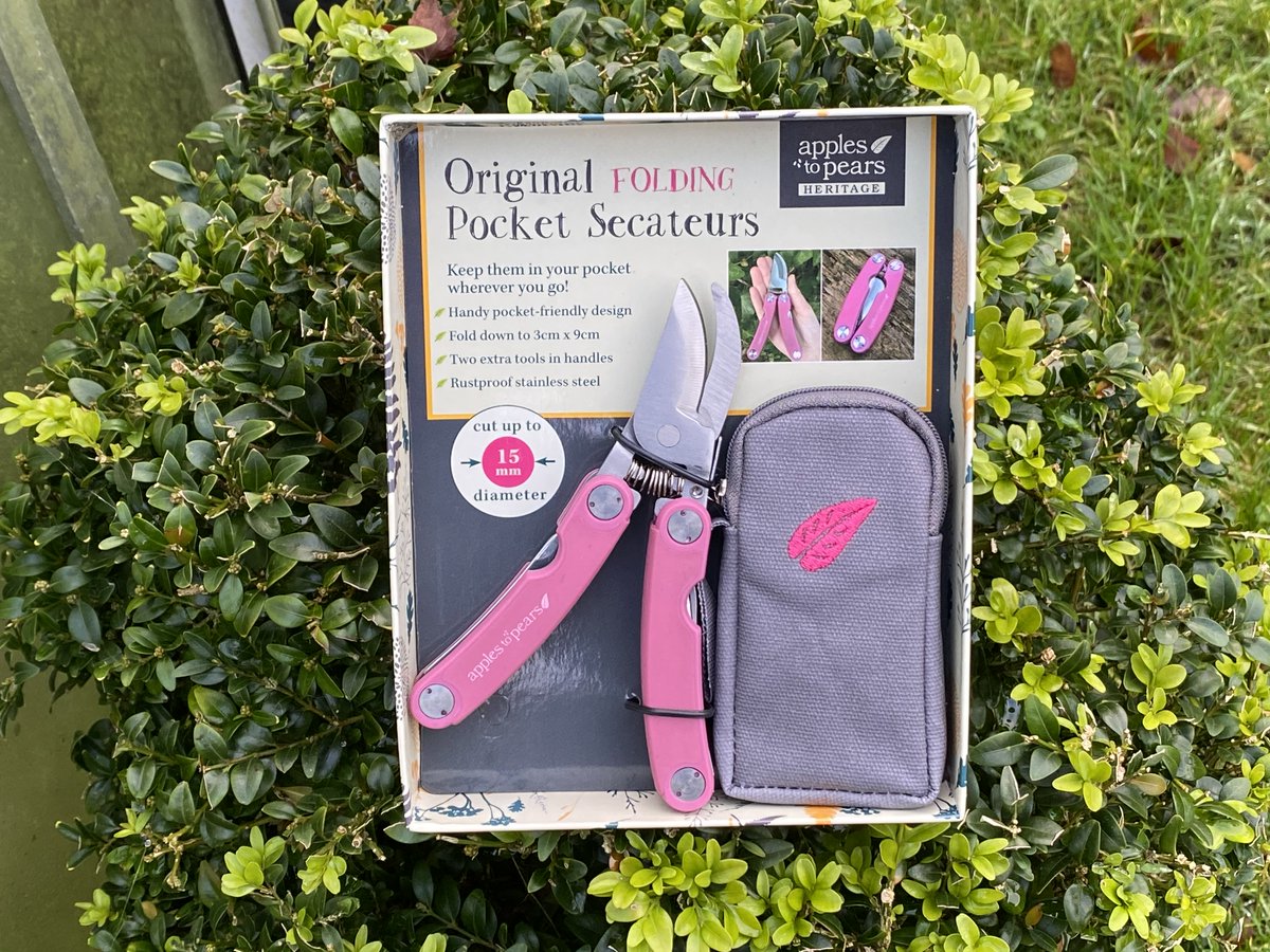 presentmill's tweet image. And don't forget our best selling secateurs are also now back in stock! 
#secateurs #backinstock #gardengifts #Christmas2020 #presentmill 
presentmill.com