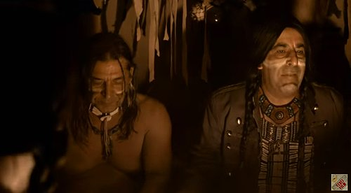 Ağaçla konuşuyo nehirle konuşuyo diyorlar çocuk göremiyor ki kardeşim kimle konuştuğunu