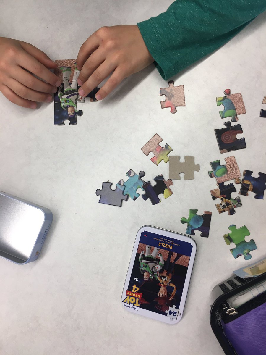 RauschsRoom's tweet photo. Morning work- Mini puzzle challenge🙌🏻 @HelenWilsonPS @mrsEberry2112 @MsPiersolsclass https://t.co/CaYSBZWbHp