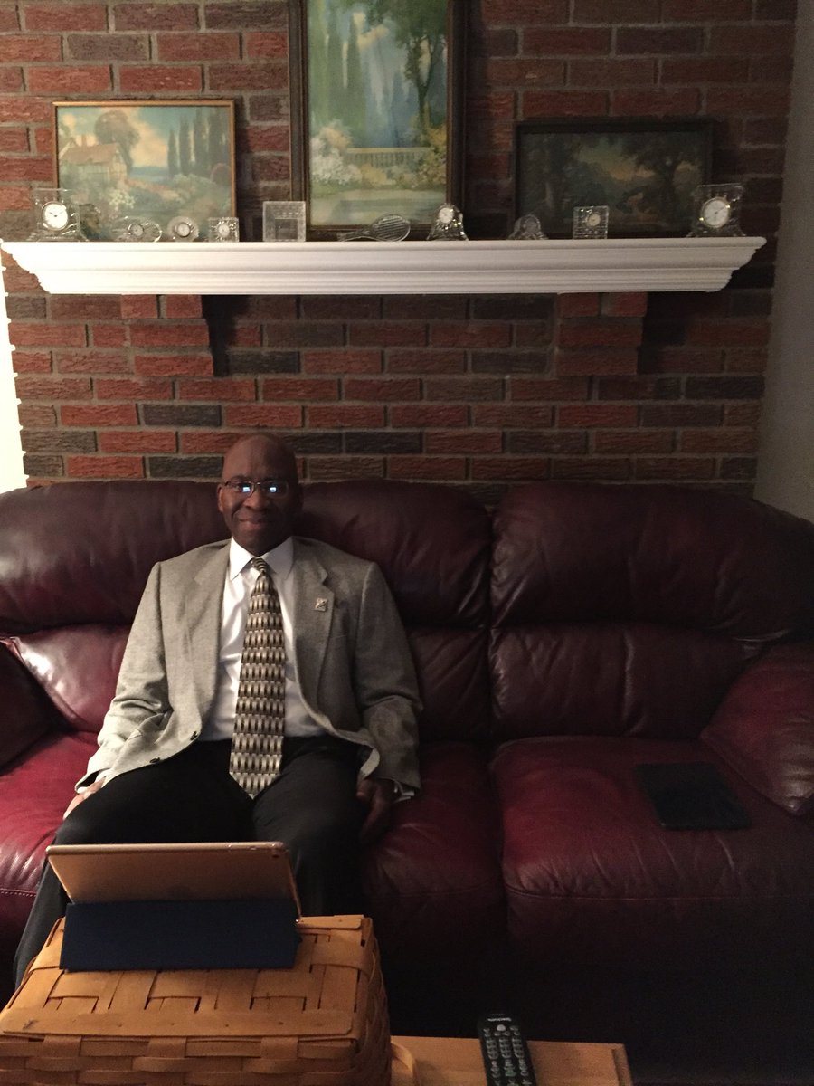 fatace's tweet image. I watched the USTA’s virtual awards presentation, “Celebrating Community Champions.” I dress up a lot.  Congrats to winners!  Great show; great cast of presenters. #USTA. #CelebratingCommunityChampions.