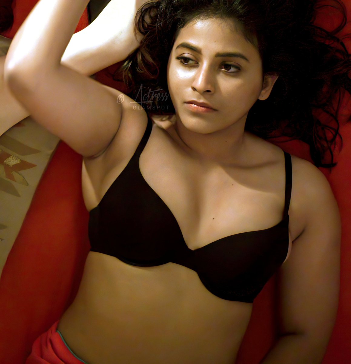Actress World 💃 on Twitter: "Actress #Anjali Unexpected Hot 🤗from  #PaavaKadhaigal Web series #PaavaKadhaigalTrailer @ActressWorld14  #Actressworld https://t.co/0xx8RKfpRR" / Twitter