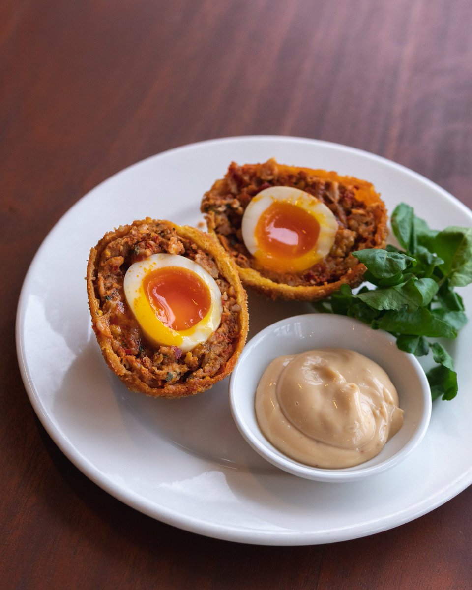 Substantial enough for you Boris? Our N'duja Scotch egg is rather delicious 😋

Come have a drink and watch some live music from 6:45pm 🎵

Book your table here:
trafalgartavern.co.uk/book 

#scotchegg #substantialmeal #TrafalgarTavern #pub #publondon #visitgreenwich #london