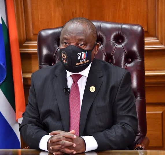 Sabc 2 Ø¹Ù„Ù‰ ØªÙˆÙŠØªØ± Dear Viewer Please Note President Cyril Ramaphosa Has Called A Family Meeting For 20 00 Tonight Thepresident Will Address The Nation On South Africa S Response To The Coronavirus Pandemic Catch