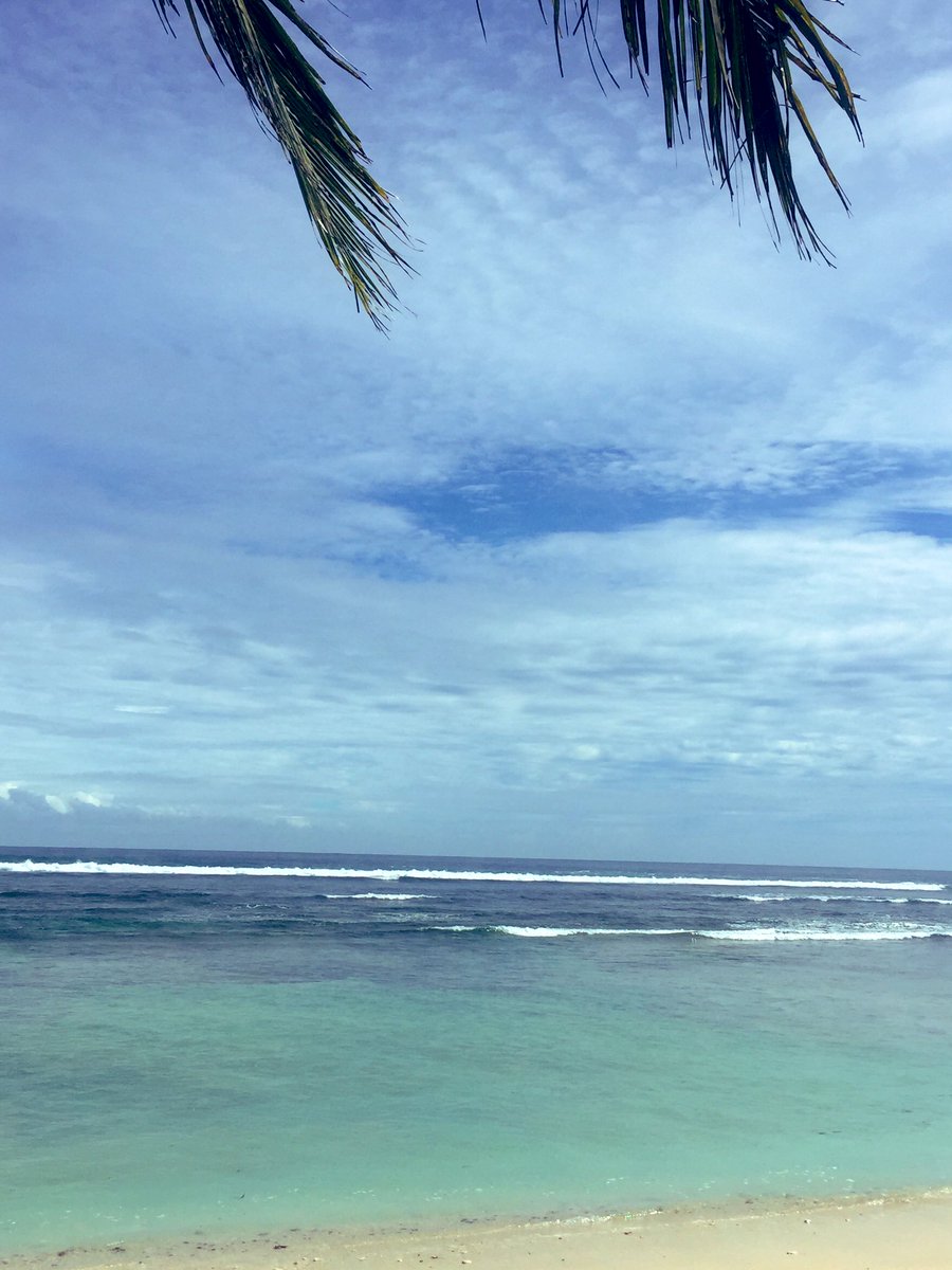 Keindahan yang alami dari Pantai Tanjung Setia, Pesisir Barat, Lampung. 😍

#PiknikPakaiMasker #PiknikJagaJarak #IjaMitKrui