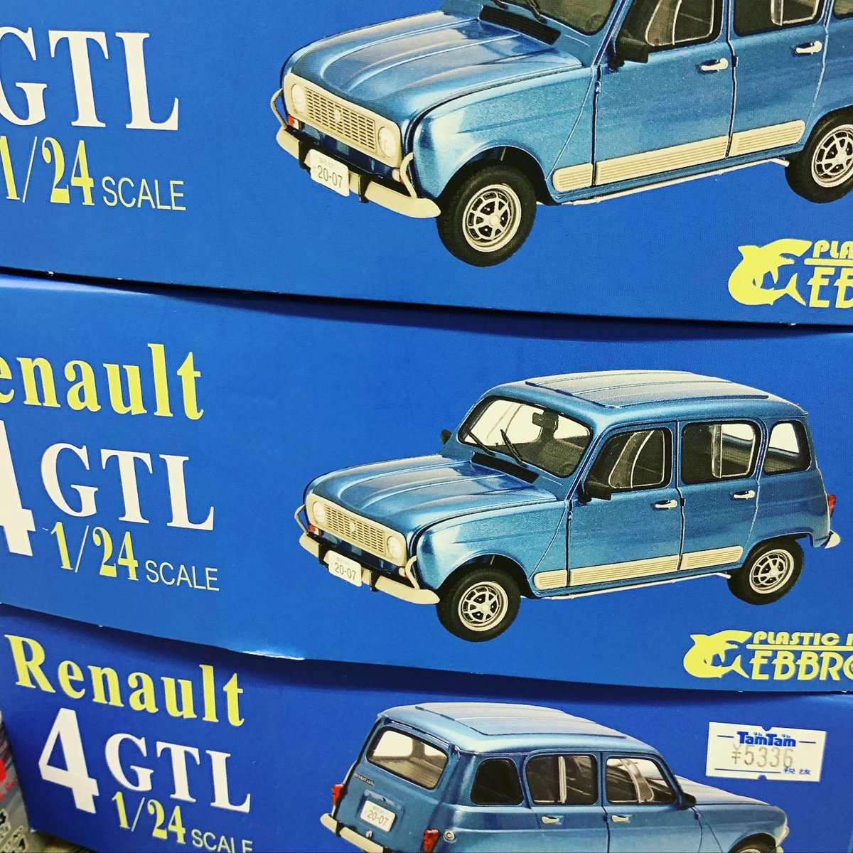 ルノーキャトル ビーチ ボーイズ 車 Gambarsaeebn