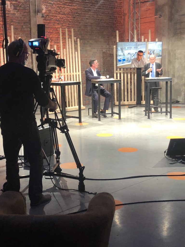 MedefHdF's tweet photo. [live] @PatricePennel @lefebvre_fab @SATTNord clôturent leur table ronde en annonçant l’officialisation de leur rapprochement/partenariat dont les principaux objectifs sont la valorisation de la recherche et l’amélioration des réponses aux besoins de R&amp;D des entp. 🤝 #InnovHDF https://t.co/FGrdxwOva0