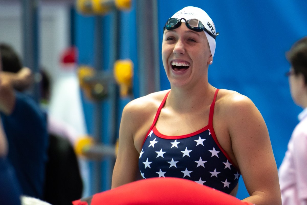 USASwimming's tweet photo. Happy birthday, @AbbeyWeitzeil! 🎉🙌

📸: @Mike2Swim https://t.co/6k3y50NxOH