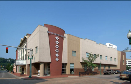 PrayConCo's tweet photo. With so many projects changing the face of Downtown Charleston, here's a #TBT to the former Summit Conference Center on Summers Street!
.
.
.
.
#WVDesignBuild
#WVGeneralContractor
#BuildLocal
#DowntownCharleston
#TBT https://t.co/lZsZiBiUSU