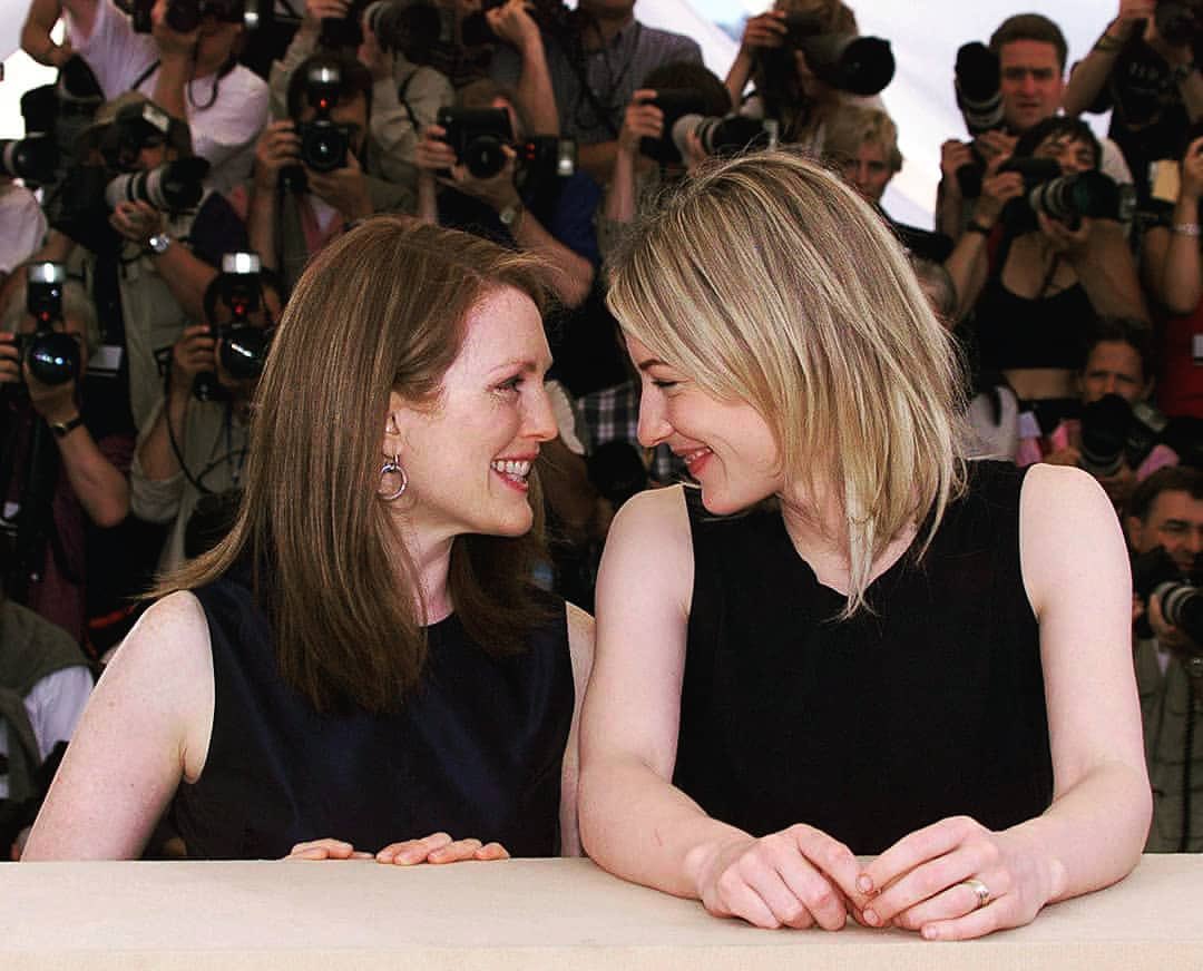 IT\S JULIANNE MOORE\s BIRTHDAY! Happy birthday queen  