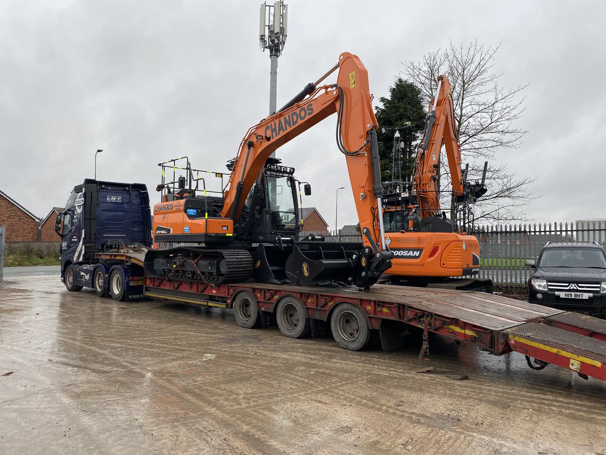 NorwestPlant's tweet photo. A huge thank you to Chandos Civil Engineering for the purchase of not one, but two DX140โs! The first to leave straight to site today was a DX140LC-5! One of the most popular excavators amongst the Doosan range!
#Doosan #DX140LC #Excavator #PlantMachinery #NorwestPlant #NewSales https://t.co/GPxGeMrT1E