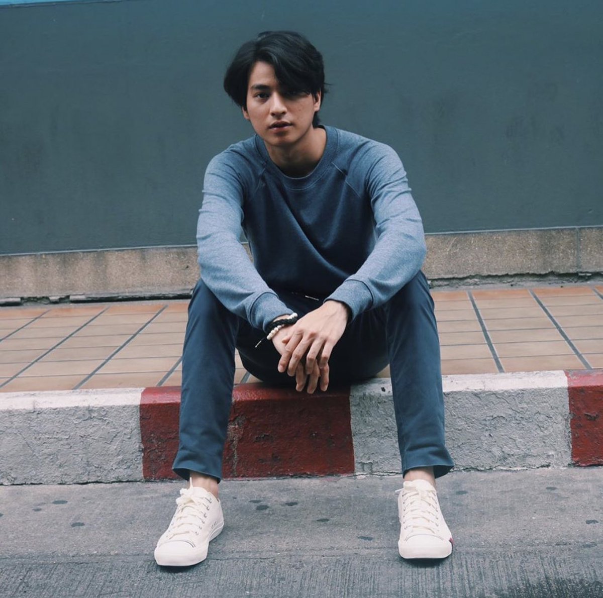 gulf as a baby, but as you scroll down you watch him grow up,; a threadHappy Birthday  @gulfkanawut! ♡  #gulfkanawut