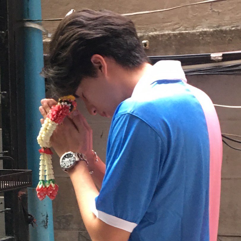 gulf as a baby, but as you scroll down you watch him grow up,; a threadHappy Birthday  @gulfkanawut! ♡  #gulfkanawut