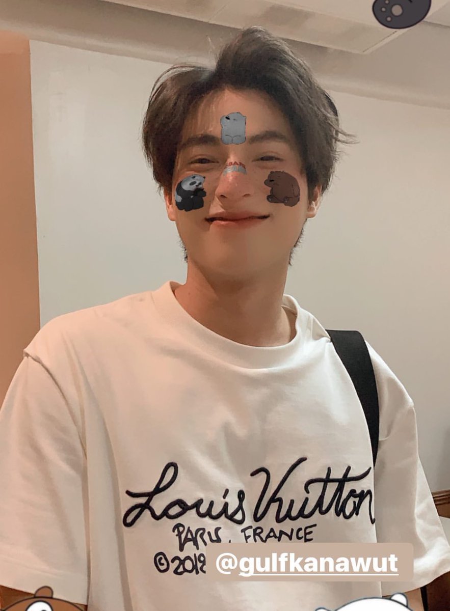 gulf as a baby, but as you scroll down you watch him grow up,; a threadHappy Birthday  @gulfkanawut! ♡  #gulfkanawut