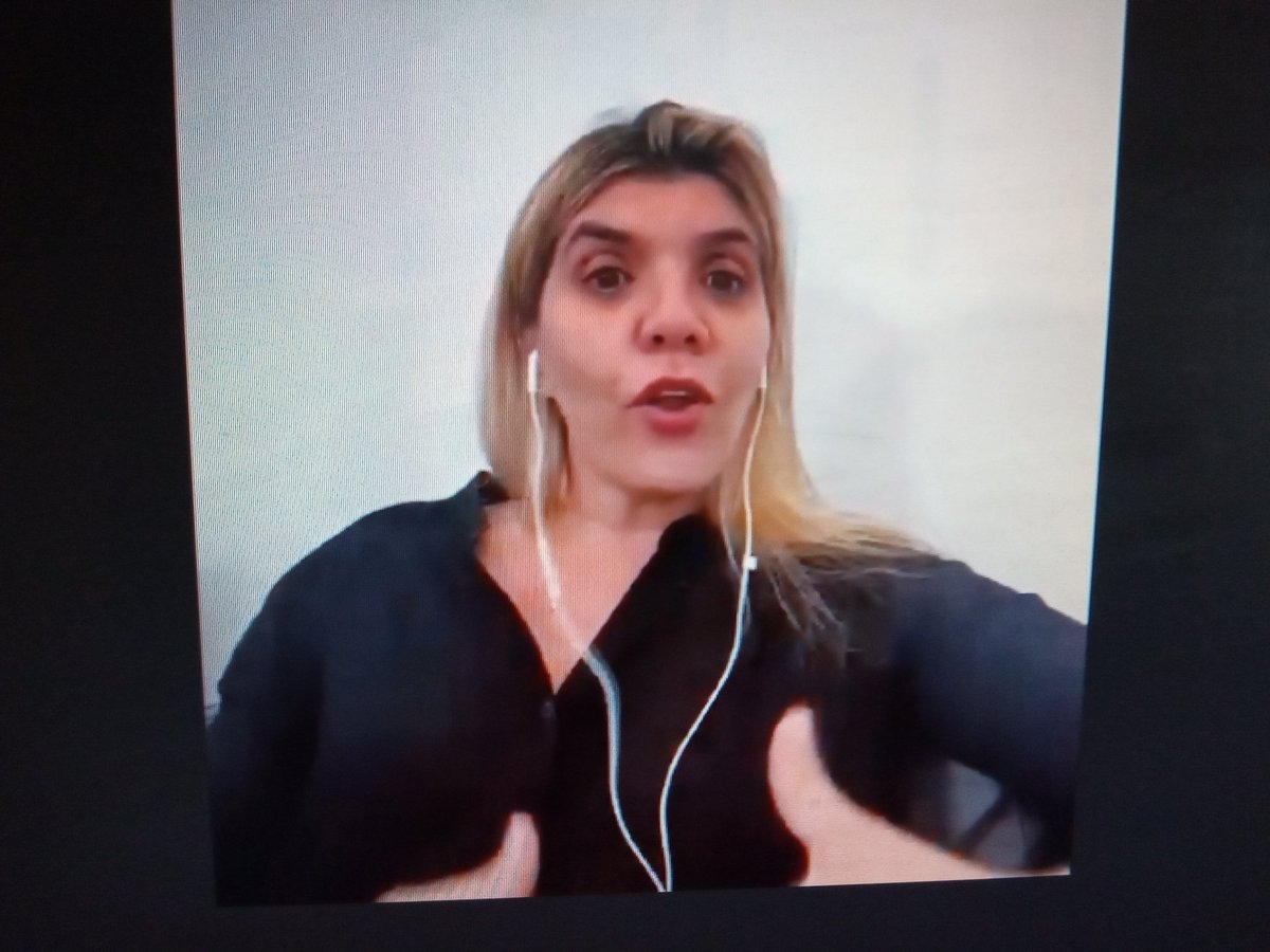 "Las personas sordas sufren todos los días de su vida porque tienen una discapacidad que no se ve, desde subir a un colectivo hasta cuándo las para la policías" <a href="/AgataFornasa/">Agata Fornasa</a> <a href="/SEAONGARG/">SEA ONG</a> en <a href="/CongresoMovis/">CongresoMOVIS</a>