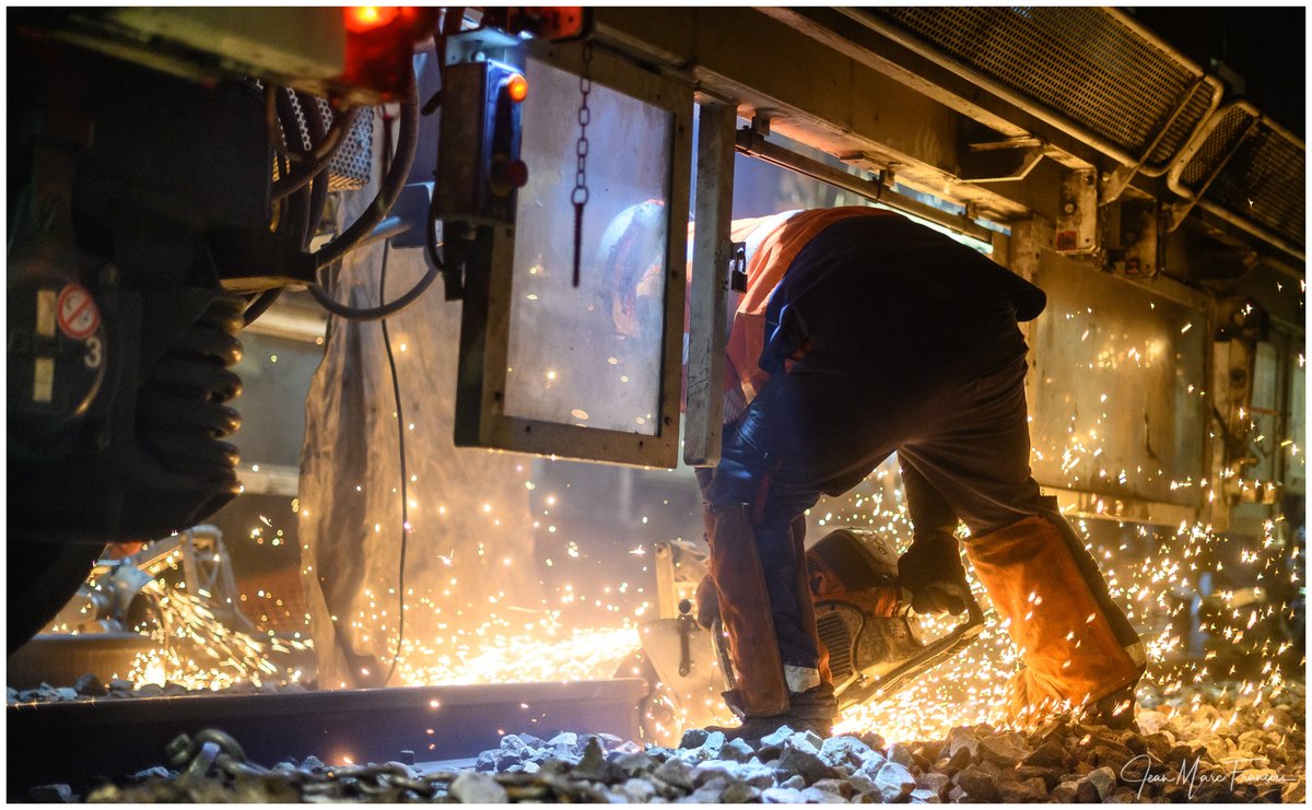 (tweet 1/2)Renouvellement des voies entre Saint Ouen l’Aumône et Champagne sur Oise. Au moyen de la Suite Rapide ile de France.
#travaux <a href="/itif_travaux/">1Afer2rail</a>
<a href="/SNCFReseau/">SNCF Réseau</a>
 #Infrapoleparisnord

MOETX itif sur le parcours de Paris-Nord