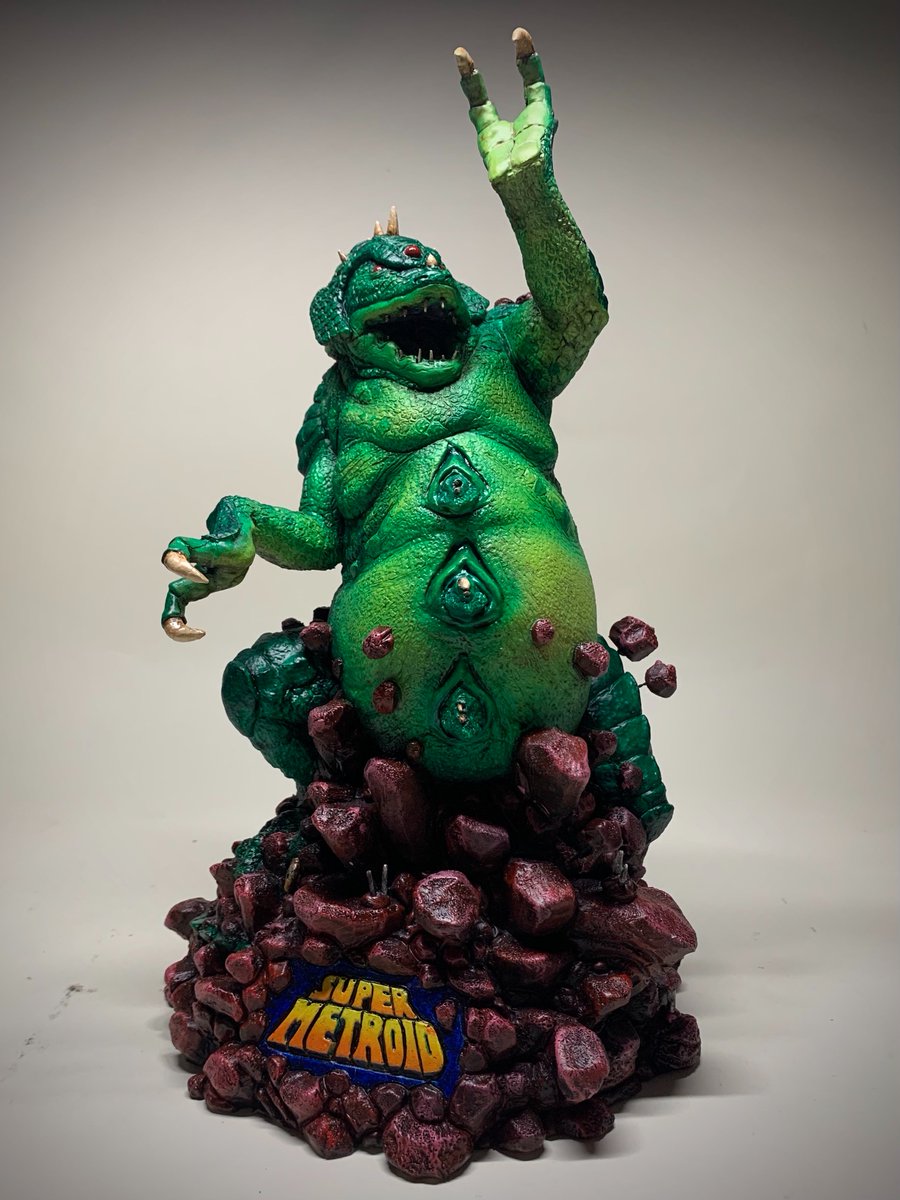 MetroidDatabase's tweet image. What an ABSOLUTE UNIT! We were contacted by the sculptor @justin_gregory_fx (IG) To share his recently completed #Kraid statue and it is AMAZING! Check out the reply for the turntable. 
---
#metroid #samus #supermetroid
