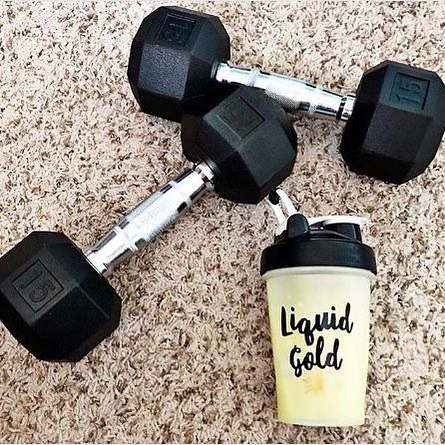 BB_Performance's tweet photo. Comment "⚡" if you can't start a workout without your liquid gold. 

📷 @bwamonogram

#bbp #beachbodyperformance #energize #preworkout #beachbody #fitness https://t.co/LMkbTqPA7f