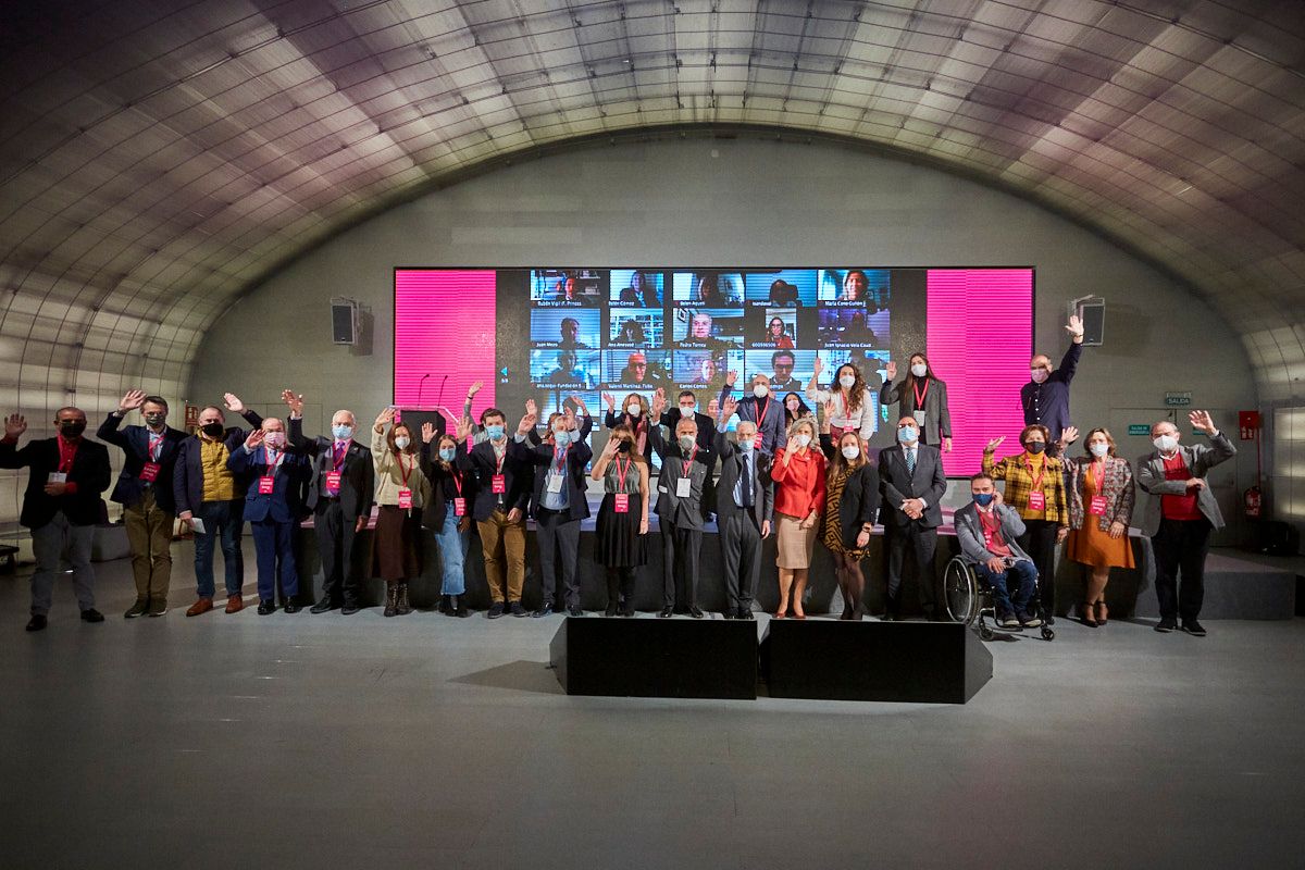 trescom_agencia's tweet image. .@AEF_fundaciones ha entregado hoy sus premios #Demos2020 y desde @Trescom_agencia hemos estado representados virtualmente por nuestra coordinadora de RSC Belén Gómez. ¡Unnas jornadas increíbles! ¡Enhorabuena a todos los premiados! @foro_demos