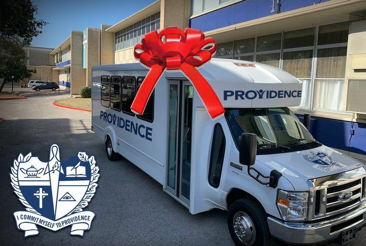 ProvetsCoach's tweet photo. 🎀🎉It is a “December to remember” for our athletics program and Providence Catholic School!  

We are #thankful and proud to be able to purchase this bus! Our Booster Club, parents, Provet alumnae and coaches have raised over $35000 to help with this purchase. Thank you!  May… https://t.co/VlKZeiuYSu
