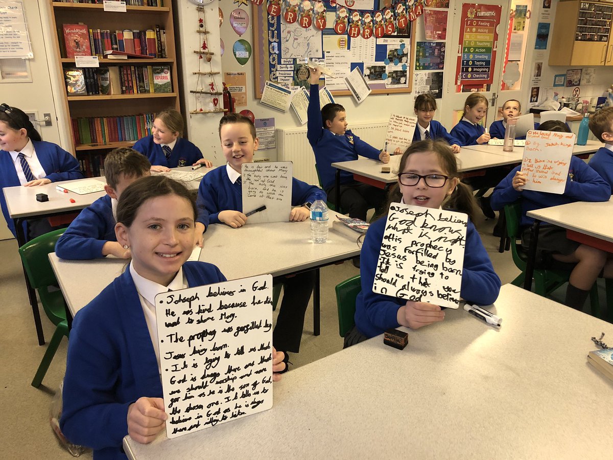 StCharlesMeasha's tweet photo. RE in @Class5StCharles today is thinking about preparation for Advent and scripture detectives from Matthew’s Gospel. #prepareforjesus https://t.co/Y4NxJjlU8d