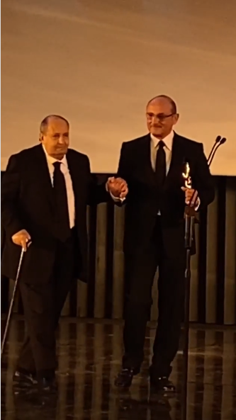 لا يفوتك.. وحيد حامد بعد تكريمه بالقاهرة السينمائى "الحمد لله إنى اتكرمت وأنا عايش"