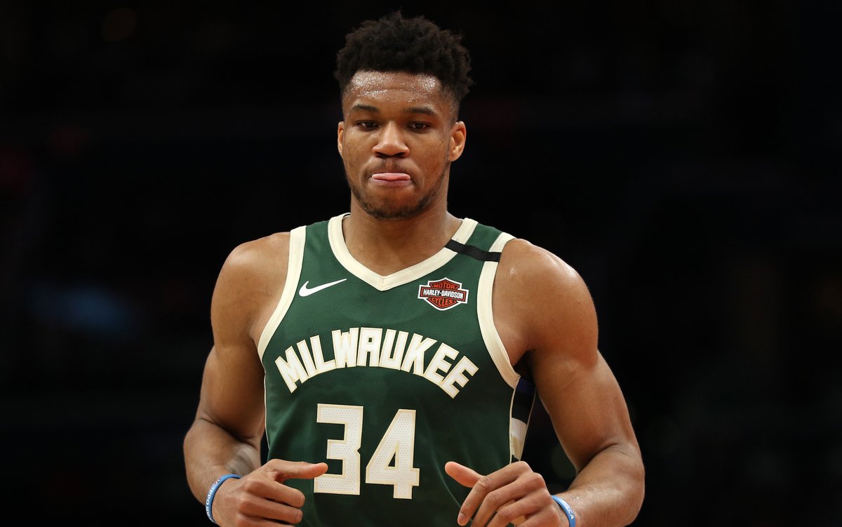 Mercato NBA, Giannis Antetokounmpo e non solo: i free agent del 2021, la lista completa: Con il rinnovo di cinque anni di Anthony Davis ai Lakers, si può ritenere ormai conclusa la free agency NBA 2020, ma c’è già chi guarda con interesse a quanto… https://t.co/Iz8oX3TTOT https://t.co/YqkTsNwued