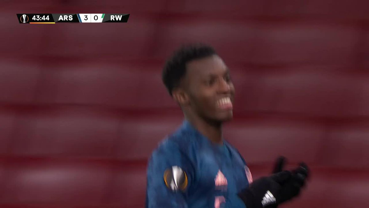 Eddie Nketiah finds the back of the net and that's 3 for Arsenal!