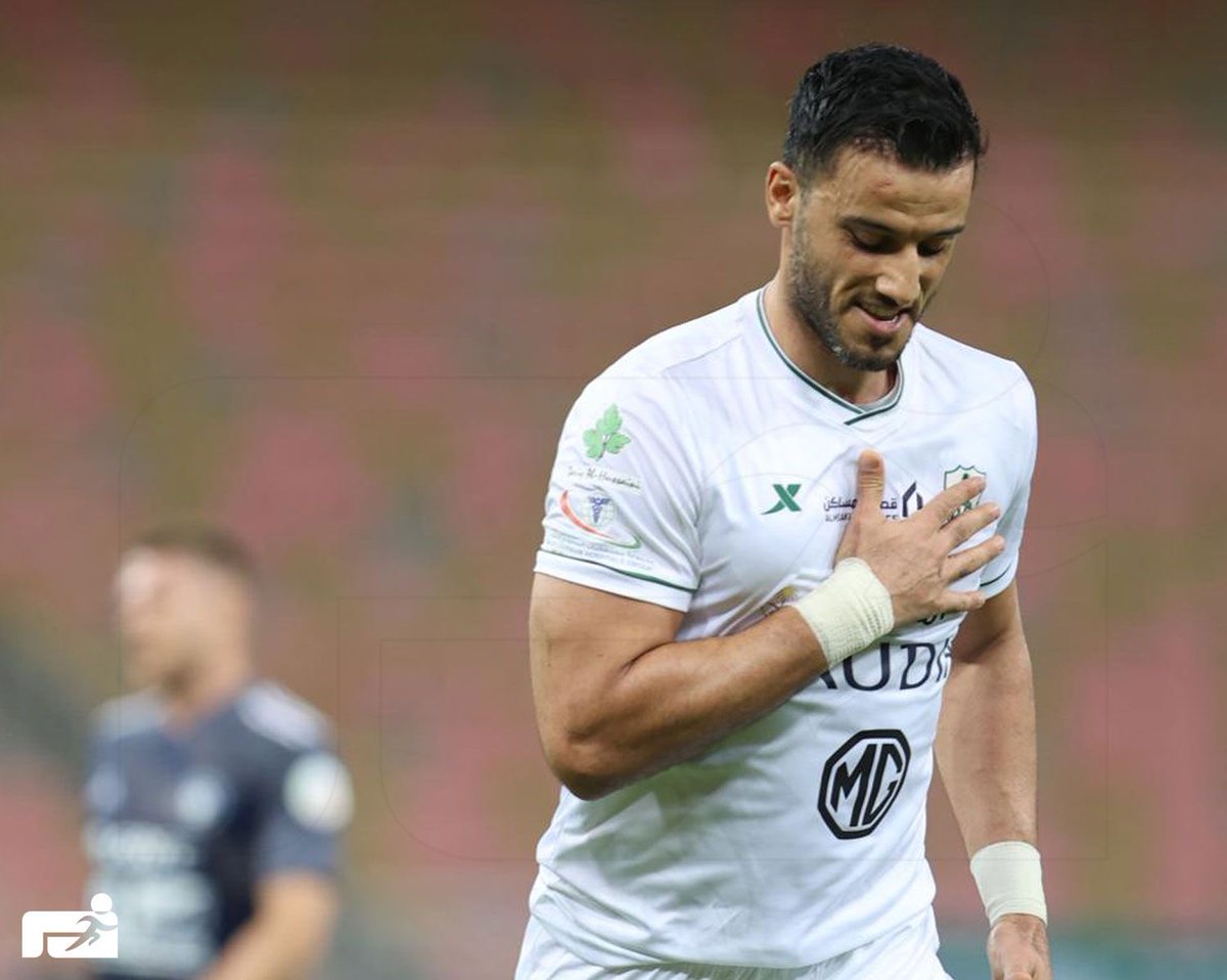 alminhlee0's tweet photo. لن تصير عمر السومه أبدا
أتحدى اي شخص يكره اللاعب هذا
شخص محبوب بين الكل مهما كان ميوله

#حمدالله https://t.co/Ag65R1mDYI