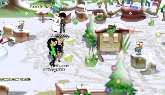 DWrediscovered's tweet photo. Some pictures I found from the annual Dizzywood Winter Festival! Anyone else remember skating on the pond, building snowbears, and collecting present charms? https://t.co/lVA7OOBiu5