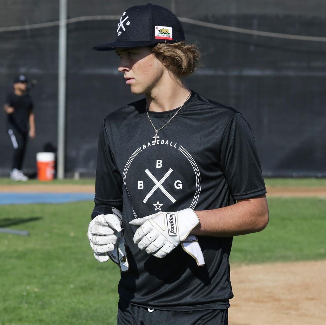 Congratulations to <a href="/NateFranco_/">NateFranco</a> _ on committing to the University of Arkansas. 🙌 (Class of 2023, C/MIF out of Oaks Christian HS. Son of Former Major Leaguer Matthew Franco.) #BBG #Youthbaseball