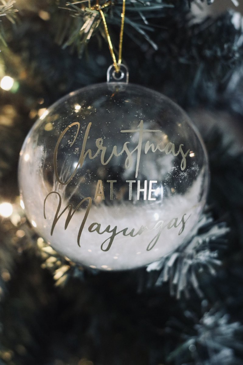 BlessMayunga's tweet image. Personalised Christmas Baubles available at Lewadesigns.com.
I currently have a  7 day launch offer of 25% off if you buy 2 or more baubles 🥰