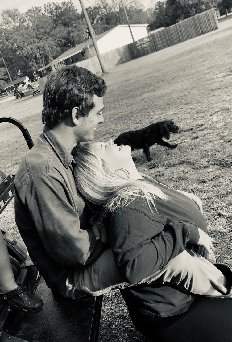 Moshell20's tweet image. My guy always💓