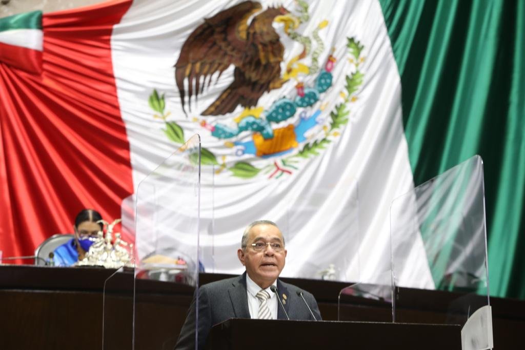 GPPRIDiputados's tweet image. Para el PRI es muy importante esta nueva Ley por lo que significa para el pueblo de México, considerando que la protección civil implica servicio público y su objetivo es prever las situaciones de riesgo que constantemente amenazan a nuestro país: @JOGuarneros