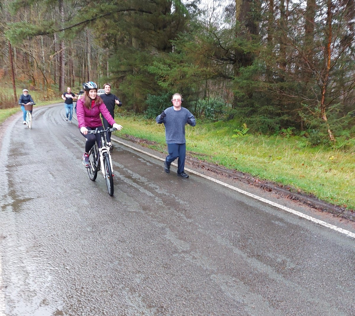 DerwenCollege's tweet photo. Students William and Euan braved the drizzle to run 13 miles around Lake Vyrnwy as part of the Derwen to Lapland Charity Challenge. What an amazing achievement. Well done to them and the staff who supported them. #DCtoLapland #SupportDerwen #Charity #LakeVyrnwy #halfmarathon https://t.co/p38DbzXLJF