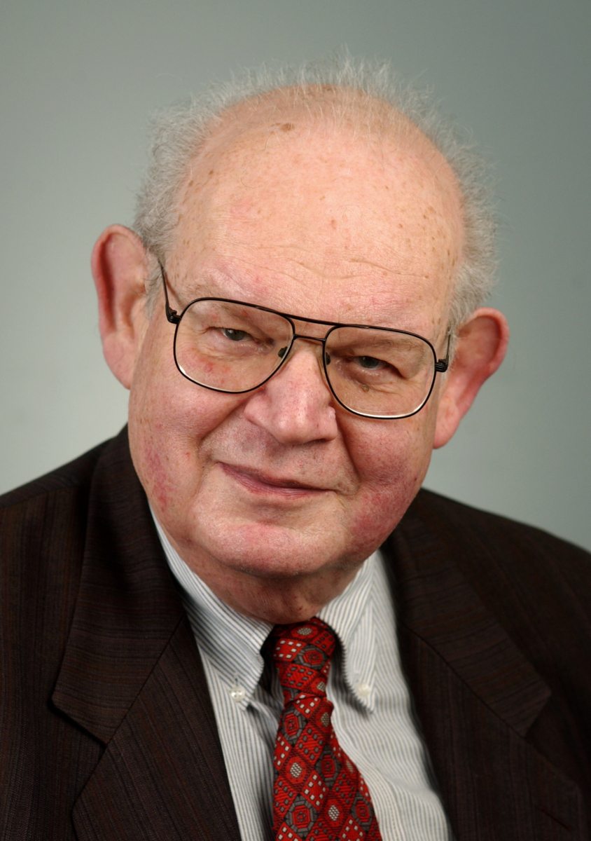 'pussy talented it do cartwheels' - Benoit Mandelbrot https://t.co/yD8Mxfzm3f https://t.co/HtLIQSwNWO