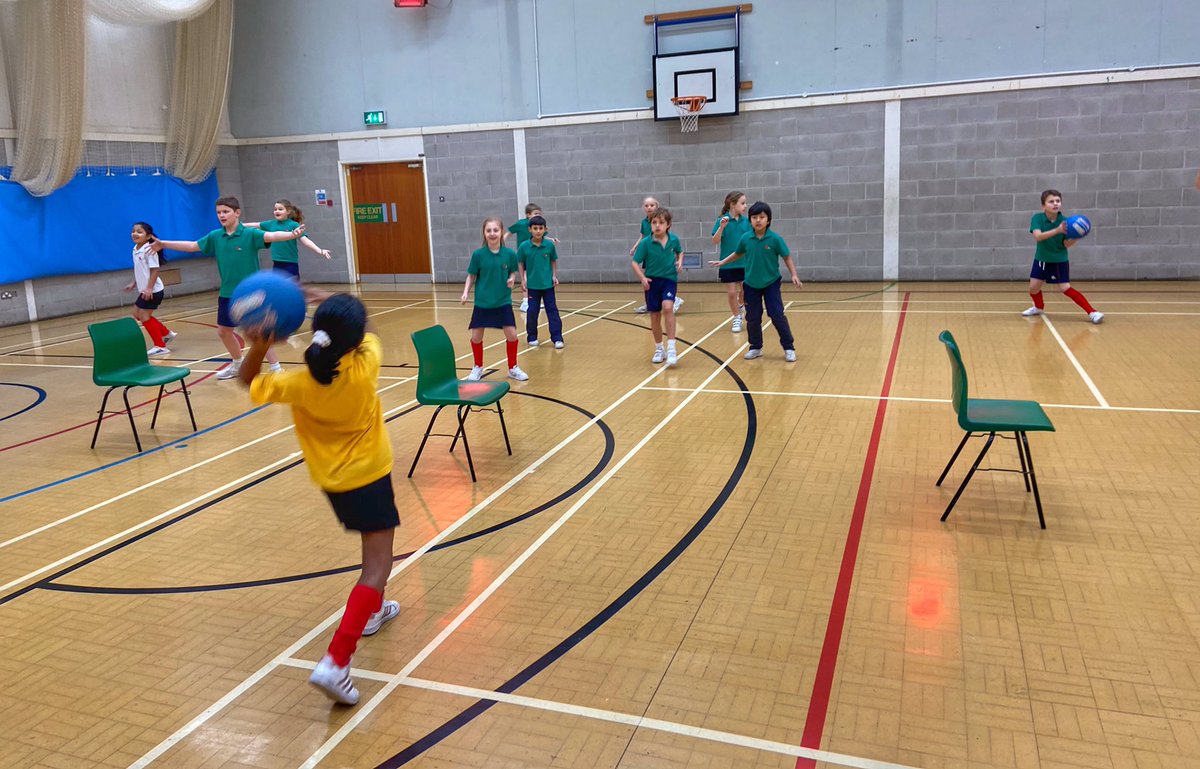 YMS_Sport's tweet photo. Year 4 Dodgeball house competition. Well done to the winning house. Some amazing dodge, duck & diving. #yateleymanor #dodgeball #WDBF https://t.co/T6CkneuBGY