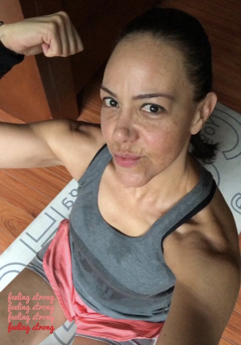 verorunner's tweet photo. #Jueves cumplido!!! 💪🏼✔️

Levantarse temprano y entrenar es la mejor terapia y dosis de felicidad para todo el día!!! 

¡Buenos Días! 🍩☕️

@LoveRunSmile @logrartusmetas @EntreRunners #CorrerEsMiPasion #corrermehaensenado #YoElegiCorrer #FelizJueves https://t.co/G13EvbbY9G