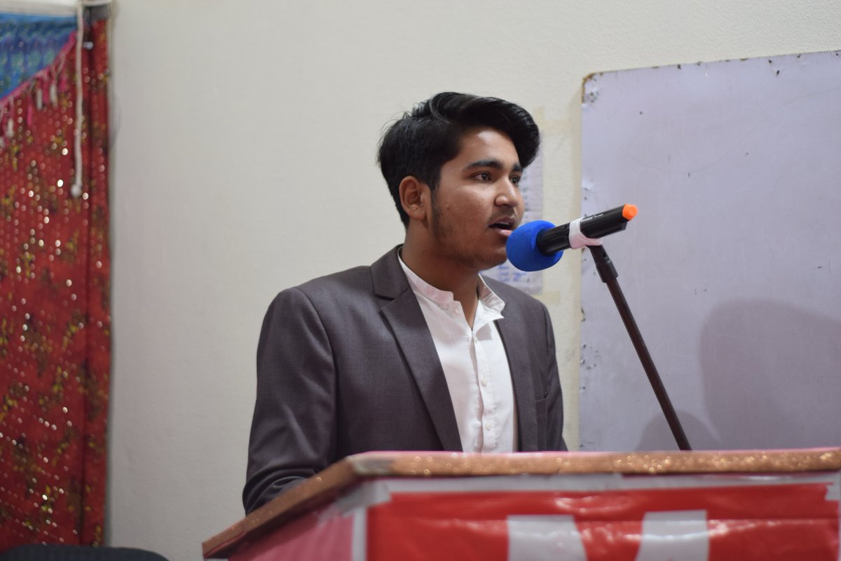Ali_Pur_MSM's tweet photo. ایم ایس ایم علی پور چٹھہ کے زیراہتمام ذمہ داران کے لیے تربیتی ورکشاپ کا انعقاد کیا گیا۔جس میںMSMعلی پورچٹھہ کی پوری ٹیم،سینئر رہنما سمیت کثیر تعداد میں ذمہ داران نے شرکت کی۔کامیاب پروگرام کے انعقاد پرشرکت کرنے والے سٹوڈنٹس مبارکباد کے مستحق
#Training_Workshop
#MSM_Ali_Pur_Chattha https://t.co/7dRxqYkHcy