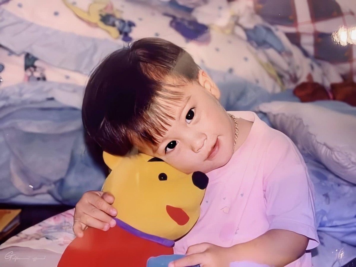 Juliet55972537's tweet photo. 以后记得多多休息，早点儿睡觉啦😪，google night~
#happyKANAWUTday https://t.co/QSq1FCywNT