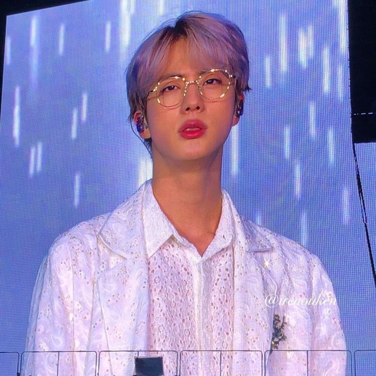 seokjin photos taken by armys on stage — a breathtaking thread.