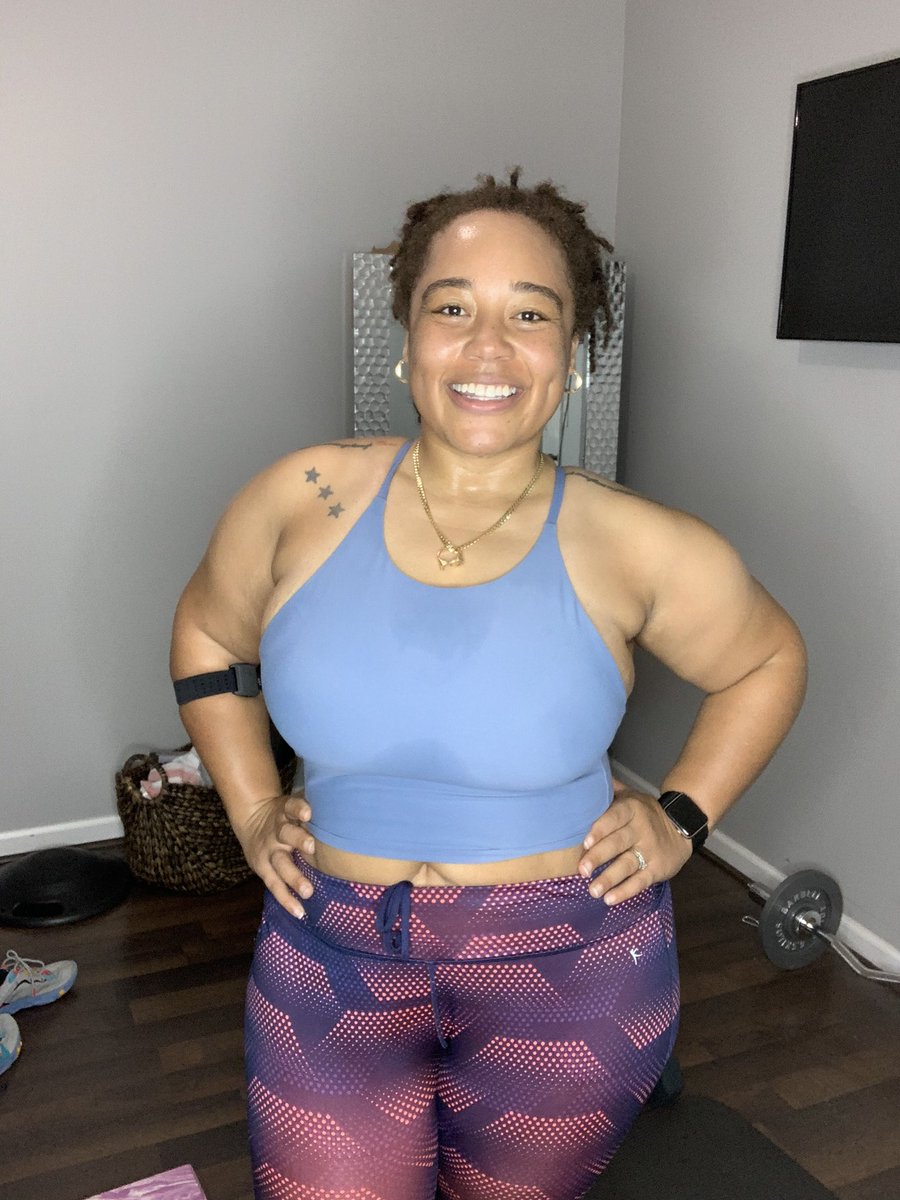 NaysJourneyy's tweet photo. I’m trying to model for @OldNavy plus active #sponsorme #Sponsor #sponsorship #oldnavy #oldnavyplus #oldnavyactive https://t.co/4xih3xf2eG